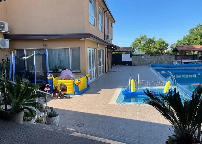 Къща за гости Byala Бяла