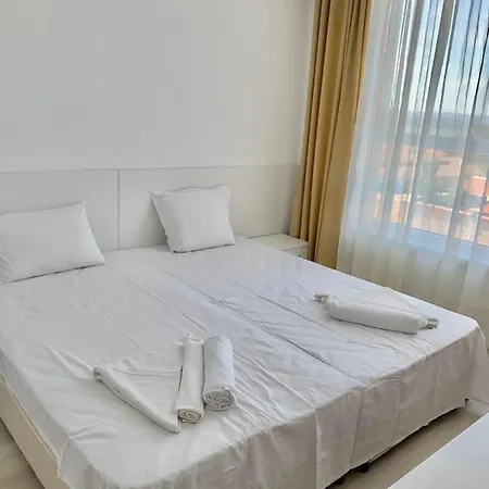 Πανσιόν Byala 4*