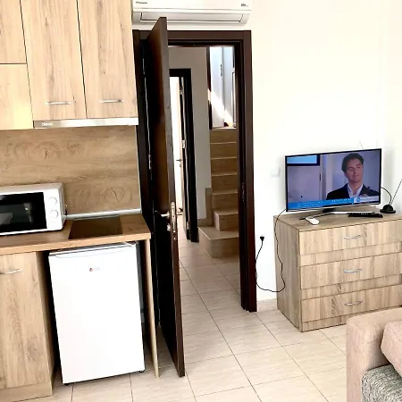 Byala Πανσιόν 4*