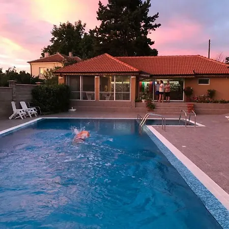 Πανσιόν Byala