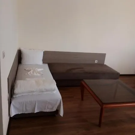 Πανσιόν Byala 4*