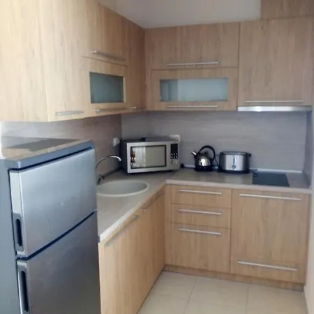Πανσιόν Byala 4*